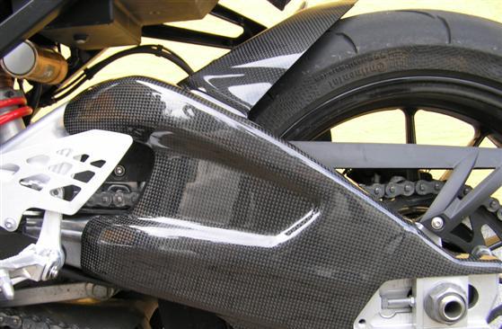 motocyklowe osłony wahacza carbon